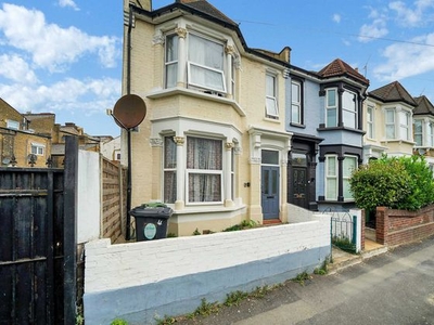 3 bedroom house for sale London, E10 6QH