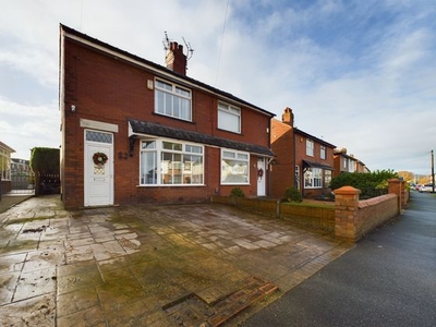 3 bedroom semi-detached house for sale Wigan, WN5 0JQ