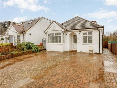 4 Bedroom Bungalow For Rent In Greenford, London