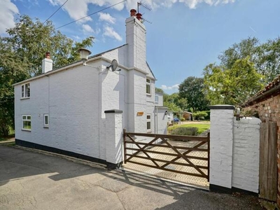 4 Bedroom Detached House For Sale In Kimbolton, Huntingdon