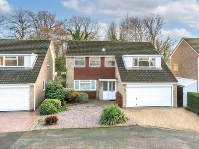 4 Bedroom Detached House For Sale In Leverstock Green, Hertfordshire