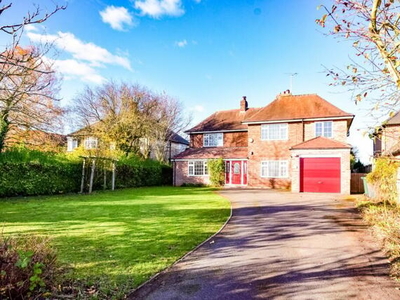 4 Bedroom Detached House For Sale In Repton, Derby