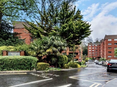 4 Bedroom Flat For Sale In Finchley