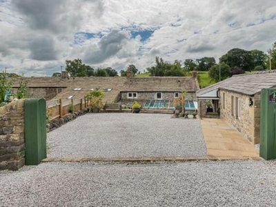 4 Bedroom Semi-detached House For Sale In Skipton