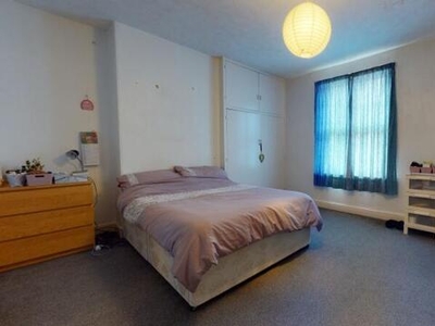 4 Bedroom Terraced House For Rent In Burley