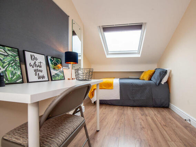4 Bedroom Terraced House For Rent In Kensington Fields