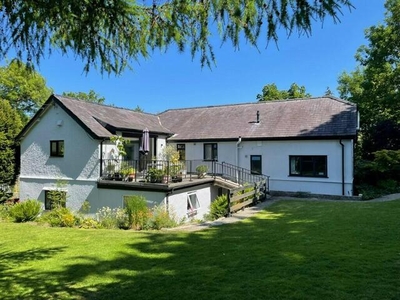 5 Bedroom Detached House For Sale In Bangor, Gwynedd