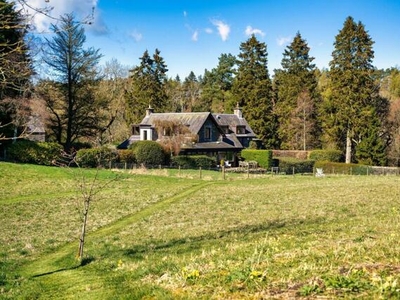 6 Bedroom Detached House For Sale In Peeblesshire