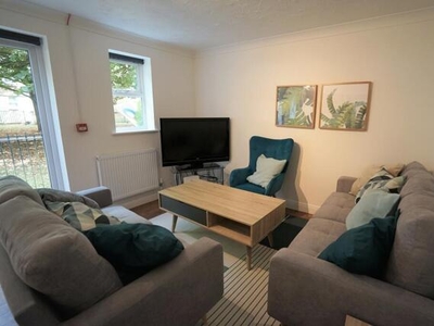6 Bedroom House For Rent In Stapleton, Bristol