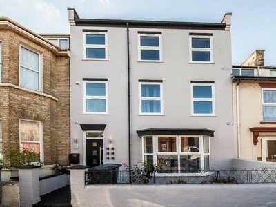 7 Bedroom Terraced House For Sale In Apsley Road