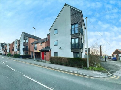 1 Bedroom Flat For Sale In Oldham, Greater Manchester