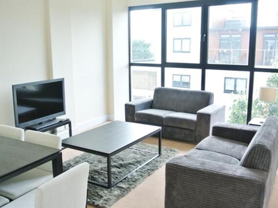 2 Bedroom Apartment For Rent In Vyner Street