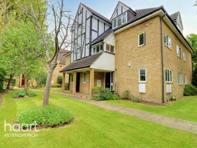 2 Bedroom Apartment For Sale In Ayloffs Walk