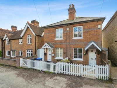 2 Bedroom Cottage For Sale In Farnham Royal