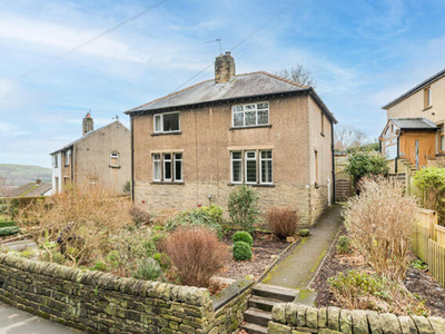 2 Bedroom Semi-detached House For Sale In Bingley, West Yorkshire
