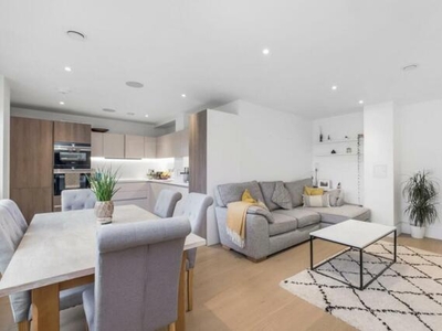 3 Bedroom Apartment For Sale In Dulwich, London