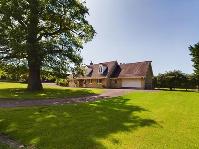 3 Bedroom Bungalow For Sale In Caldicot, Monmouthshire