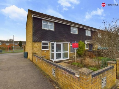 3 Bedroom End Of Terrace House For Sale In Huntingdon, Cambridgeshire