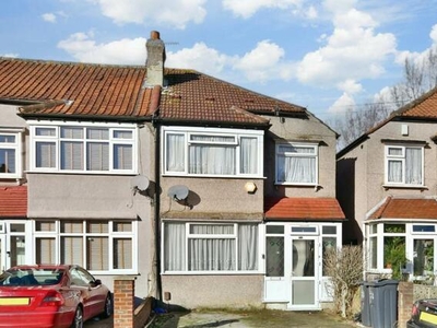3 Bedroom End Of Terrace House For Sale In Thornton Heath