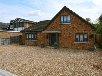 4 Bedroom Detached House For Sale In Broxbourne, Hertfordshire