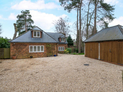 4 Bedroom Detached House For Sale In Headley Down, Hampshire