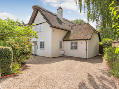 4 Bedroom Semi-detached House For Sale In Huntingdon, Cambridgeshire
