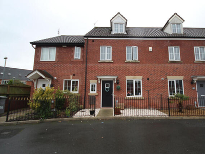 4 Bedroom Town House For Sale In Stretford