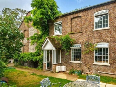 5 Bedroom Semi-detached House For Sale In Hemel Hempstead, Hertfordshire