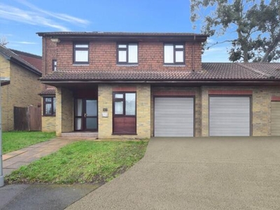 6 Bedroom Detached House For Sale In Chatham