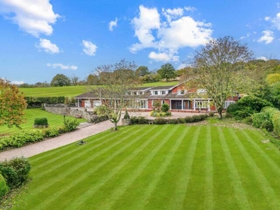6 Bedroom Detached House For Sale In Llanvair Discoed