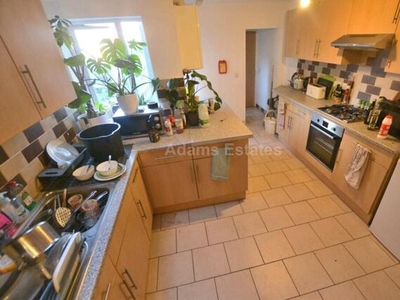 6 Bedroom Terraced House For Rent In Reading