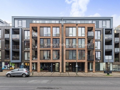2 bedroom Flat for sale in High Road, North Finchley N12