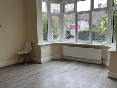 2 Bed Flat/Apartment To Rent in Finchley Road, Golders Green, NW11 - 679