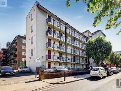 2 Bedroom Apartment Londres Greater London