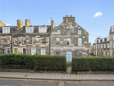 3 bed first floor flat for sale in Leith