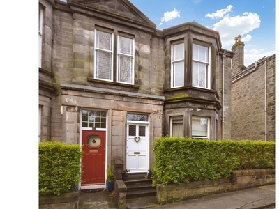 3 bed maindoor flat for sale in Dunfermline