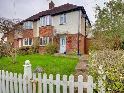 3 bedroom semi-detached house for sale Reading, RG4 8RN