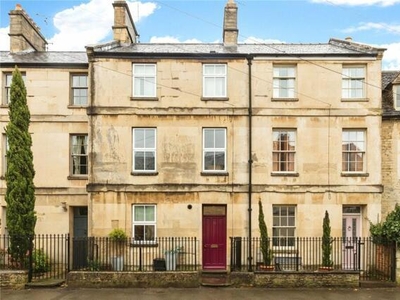 4 Bedroom House Cirencester Gloucestershire