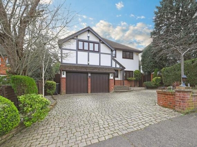 5 Bedroom House Loughton Essex