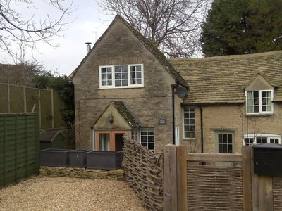 Cottage to rent in Meadow Lane, Fulbrook, Burford OX18