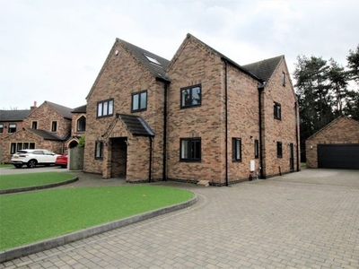Detached house to rent in Abbeyfield Court, Hatfield, Doncaster, South Yorkshire DN7