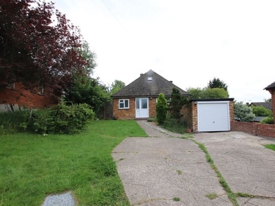 Detached house to rent in Cressingham Road, Reading RG2