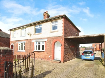 Detached house to rent in Garrett Hall Road, Worsley, Manchester, Greater Manchester M28