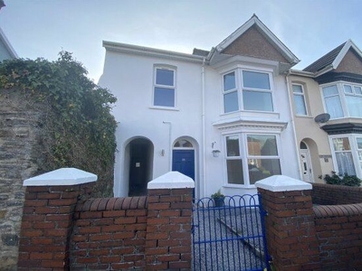 End terrace house to rent in Causeway Street, Kidwelly SA17