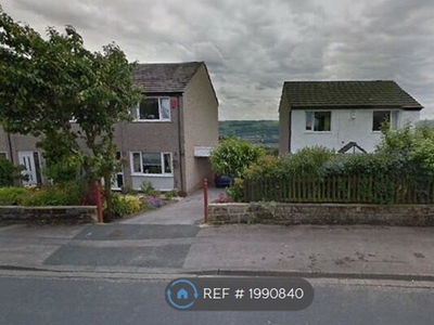 End terrace house to rent in Raynham Crescent, Keighley BD21