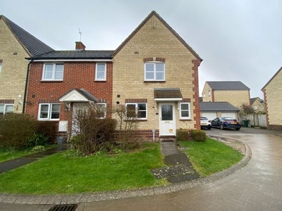 End terrace house to rent in Woodpecker Close, Bicester, Oxon OX26