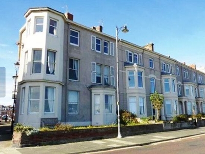 Flat to rent in 1 Percy Gardens, North Shields NE30
