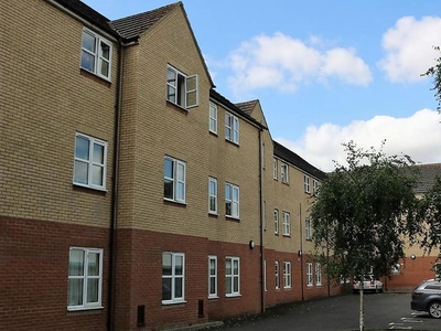Flat to rent in Abbeygate Court, March PE15