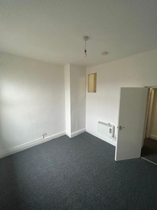 Flat to rent in Chesterfield Road, Blackpool FY1
