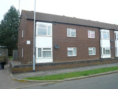 Flat to rent in Cora Road, Kettering NN16
